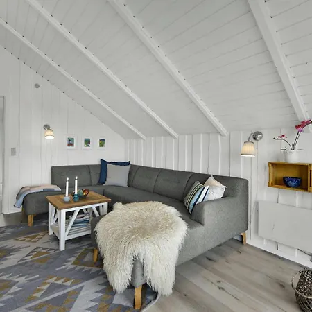 3 Bedroom Awesome Home In Hvide Sande