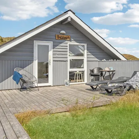 3 Bedroom Awesome In Hvide Sande